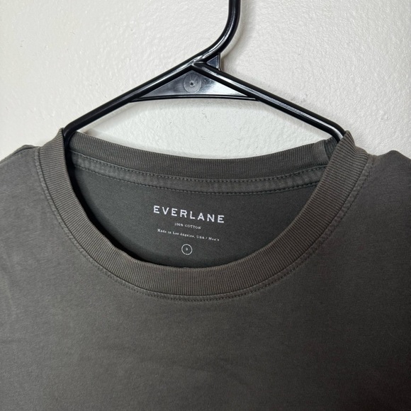 Everlane Men’s The Essential Organic Garment-Dyed Crew Short Sleeve Tee Shirt - Picture 8 of 10
